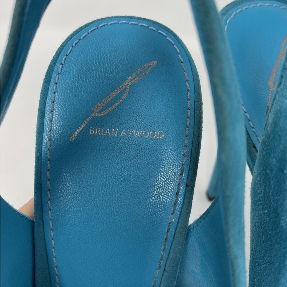 Elegant Blue Suede Slingback Heels - Picture 2 of 6